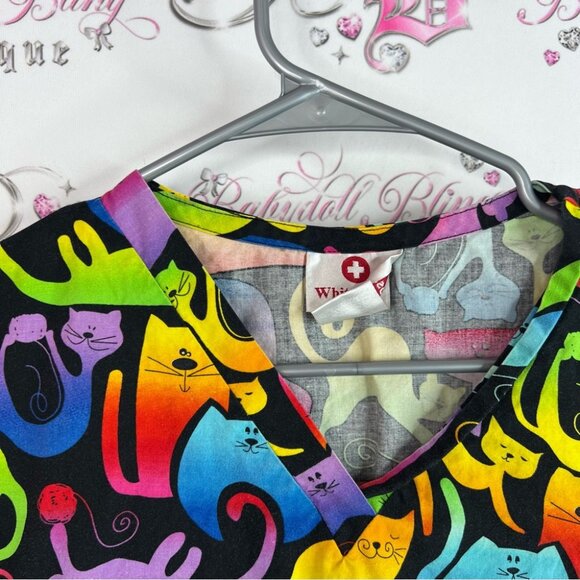 White Cross scrub tshirt cats rainbow ombrΓ© Multicolor Cat Print Scrub Top - Picture 7 of 11